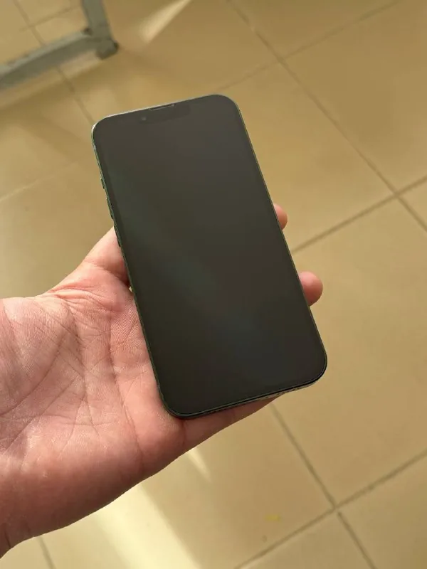 iPhone 13 128GB 1