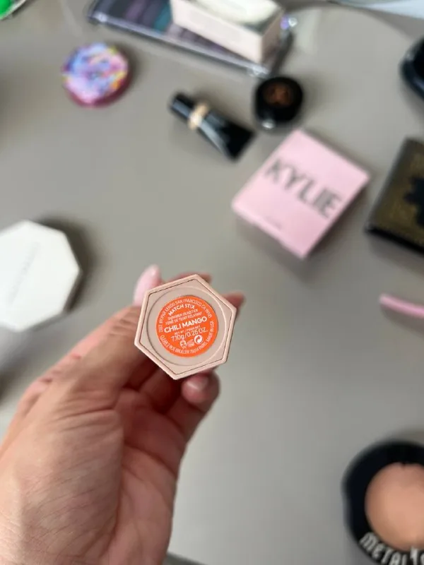 Кремовые румяна Fenty Beauty Chili Mango 1