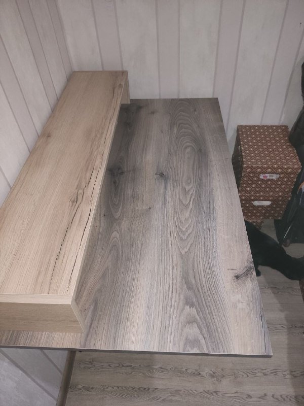 стол с подставкой 2