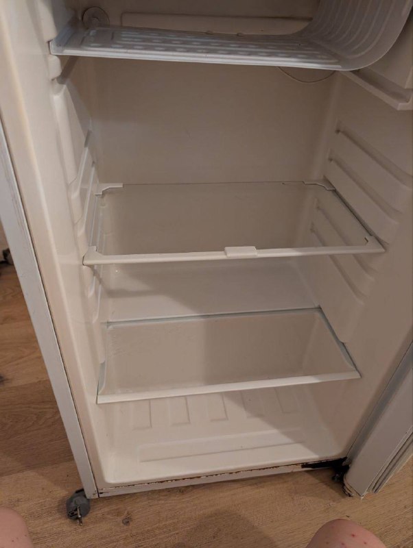 Холодильник ILITEK FRIDGE IL-97 W компактный тихий 8