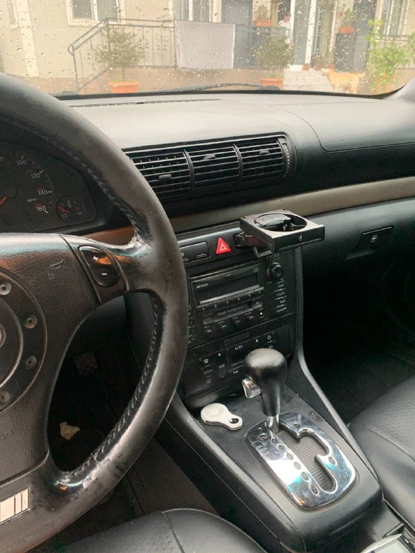 Audi 2000 г.в. автомат, резина, кнопка старт-стоп 7