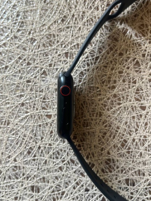 Apple Watch 8 45, зарядка, ремешок 4