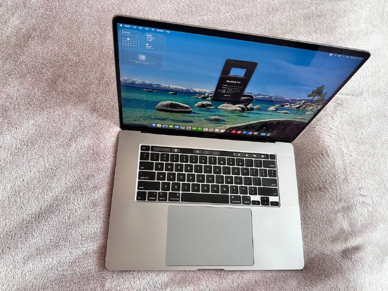 MacBook Pro 16” 2019 Intel i9 32GB 1TB SSD 4