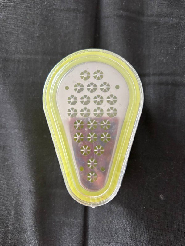 держатель для бумажных полотенец, набор мерных ложек, ручная соковыжималка, штука для удаления мозолей, спортивный чехол для телефона, газовый амортизатор 4