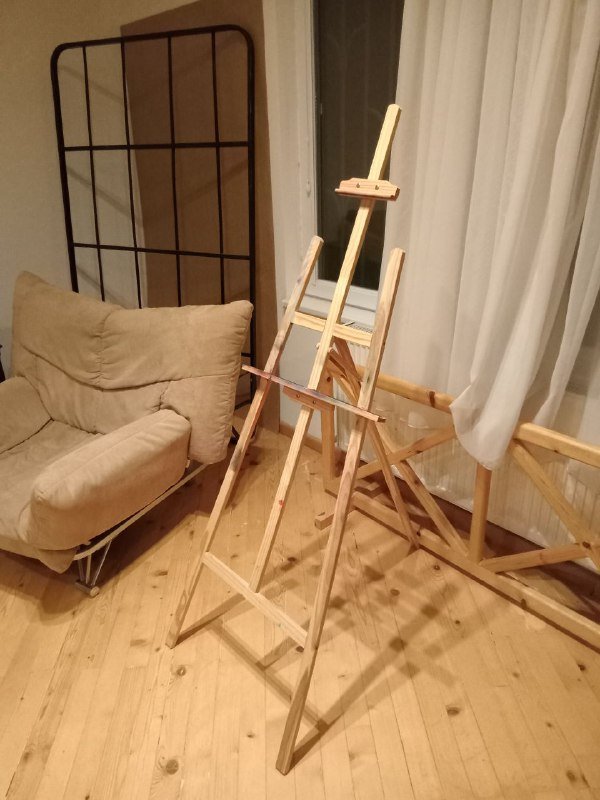 Рейл металлический, деревянный мольберт 2