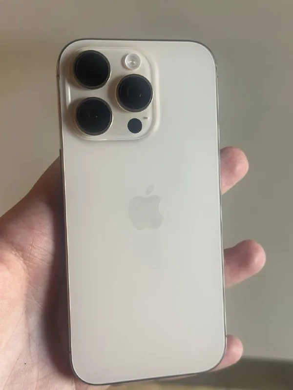 iPhone 16 Pro 1
