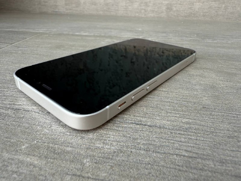 Белый iPhone 12 mini 128 Гб 2