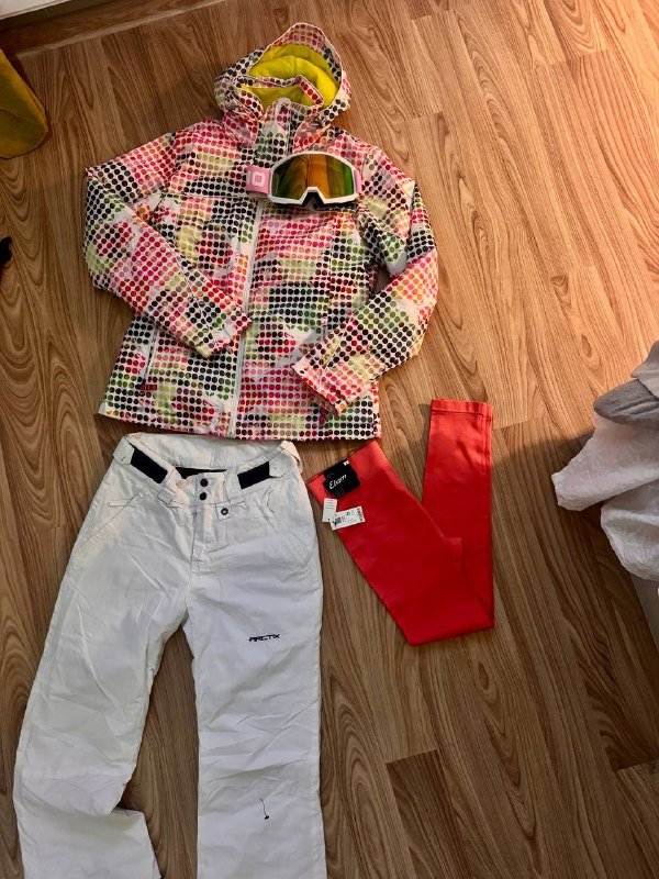 Женский горнолыжный комплект, куртка, штаны, термобельё, шлем, маска 3