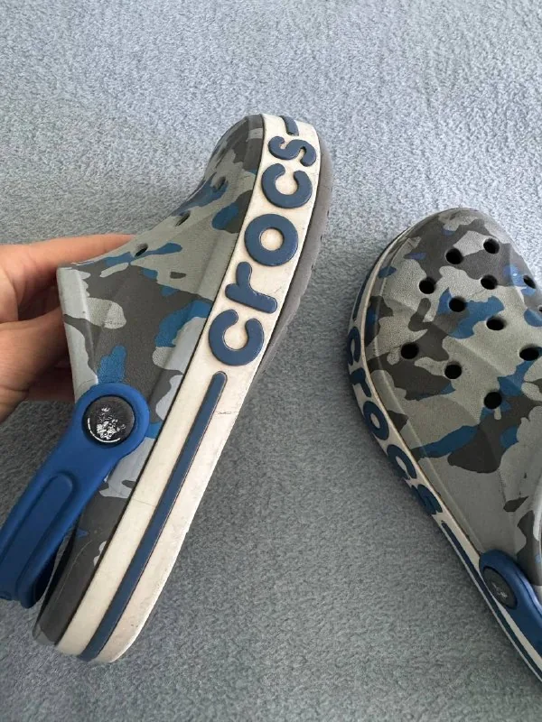 Crocs M5 W6 1