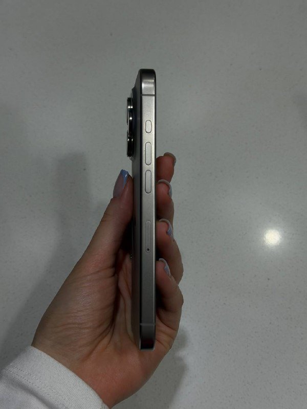 iPhone 15 pro natural titanium 256GB 3