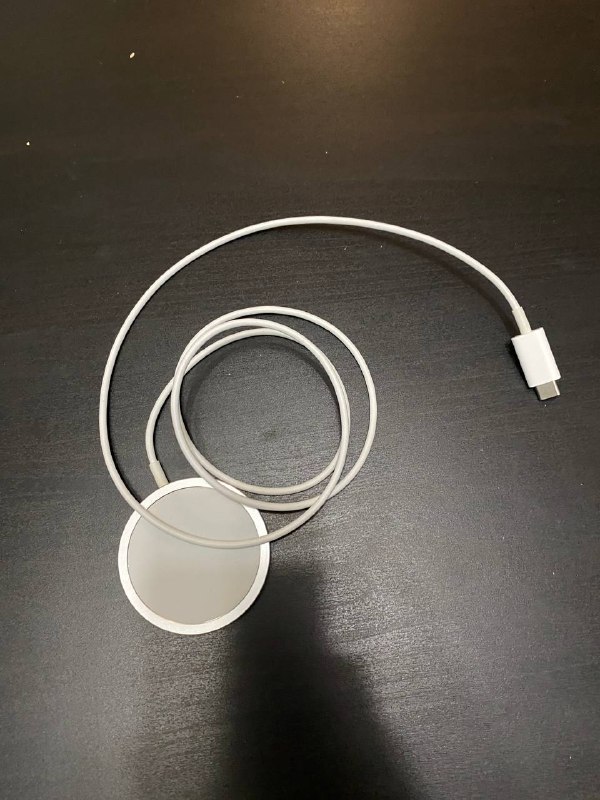 Беспроводная зарядка для iPhone