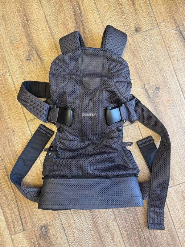 Эргорюкзак Baby Bjorn One Air для детей до 3 лет