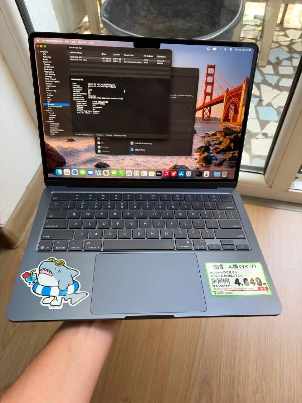 MacBook Air M4, PlayStation 3, Aigos Eros Q, клавиатура, геймпад 1