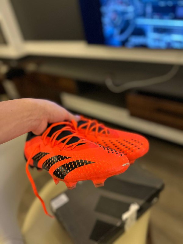 Adidas predator футбольные бутсы 41 5