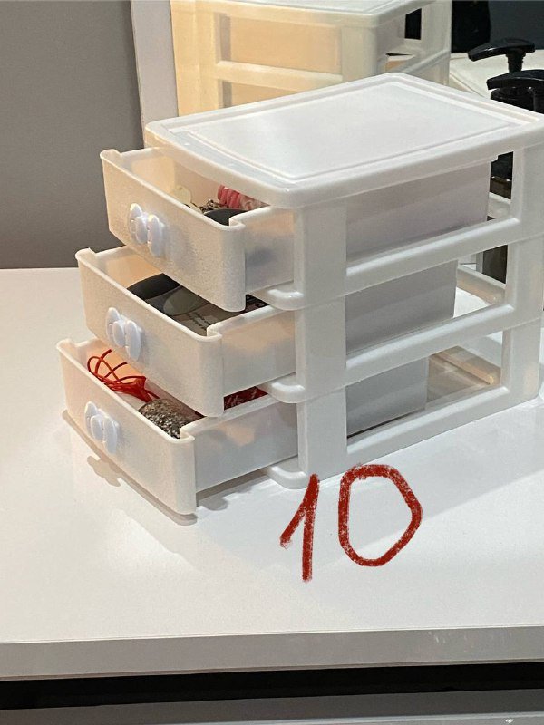 Бокалы, открывашка, венчик, лотки, шкатулка, когтеточка, игрушка, чайник, прихватки, банки, чесалка, весы, половник, нож, сапоги, сумка, кофта 4