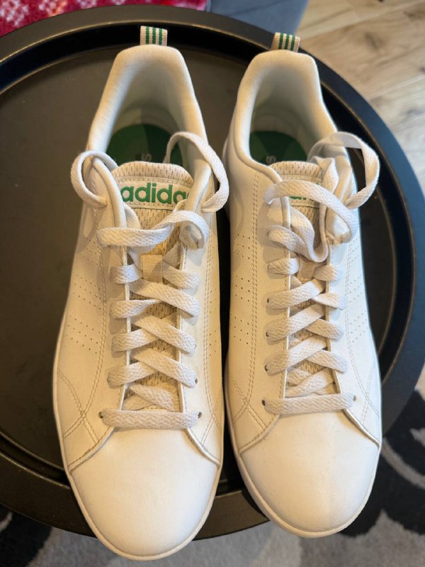 Кроссовки adidas размер 10, 10,5 UK