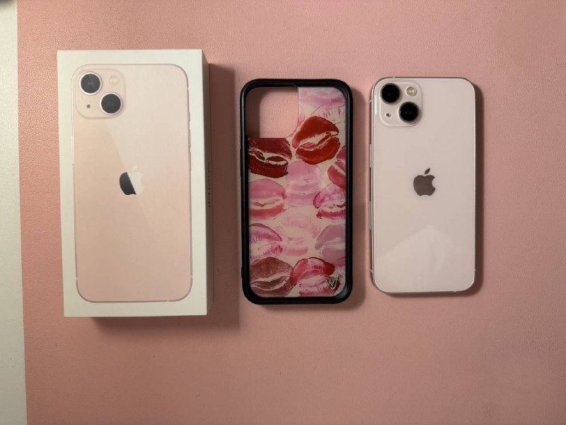 iPhone 13 128 ГБ розовый 3