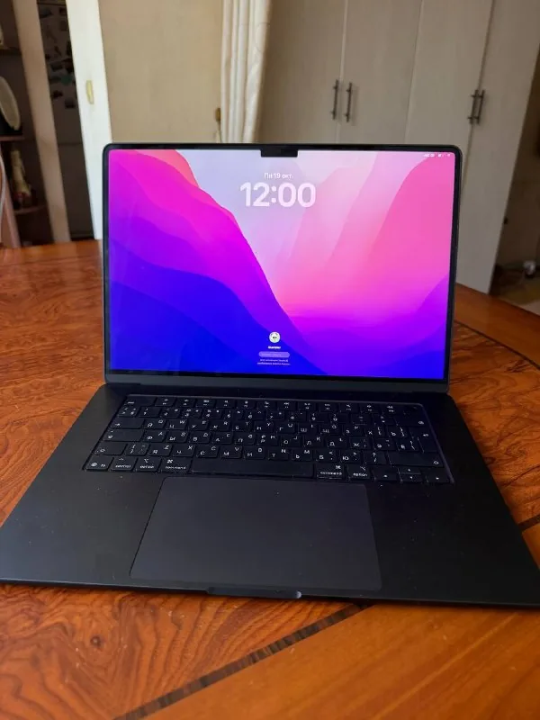 MacBook Air 15″ M4 16 GB 512 GB 1