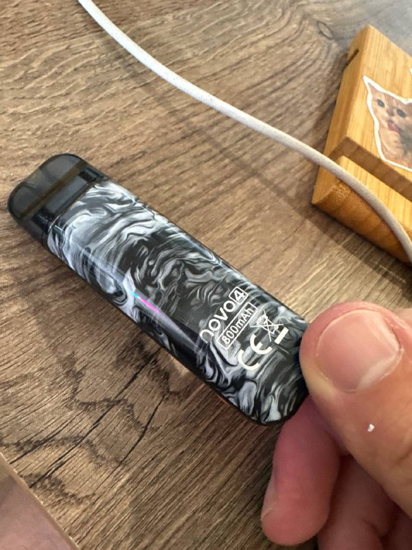 Vape device with unique design 2