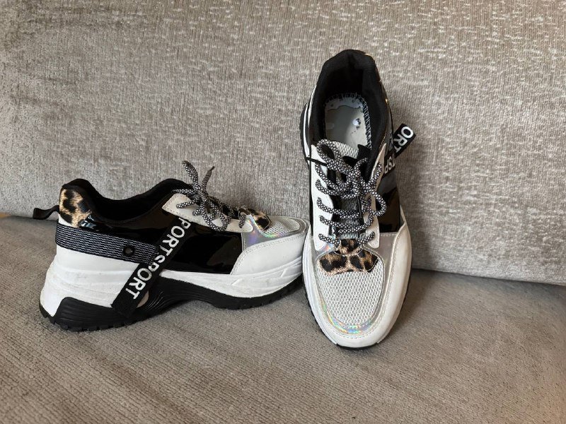 Женские кроссовки размер 40 4