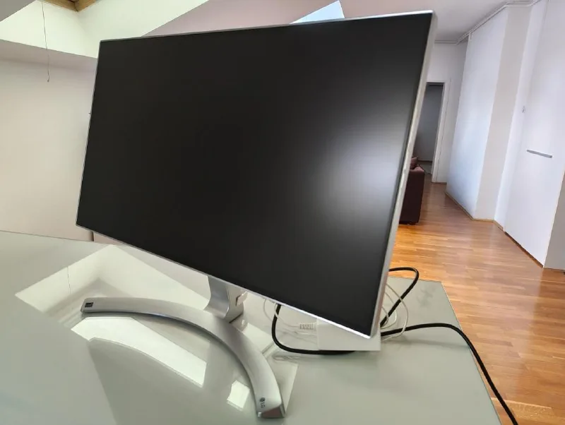 монитор LG 24MP88HV 1