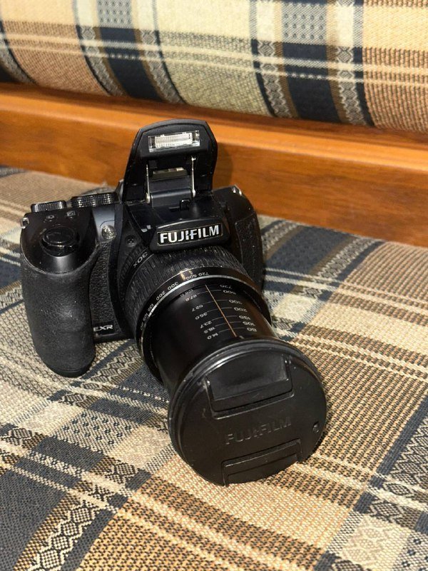 Фотоаппарат Fujifilm с сумкой