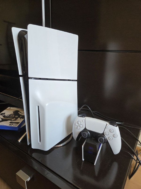 PS5 1Tb с дисководом, God of War, док и подставка