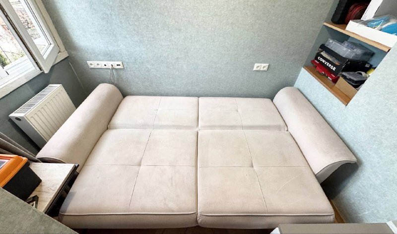 Журнальный стол, Диван, Елка 3