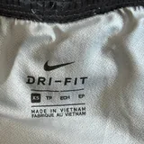 Женские шорты Nike 3
