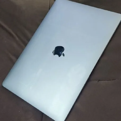 MacBook Air M1 8 512