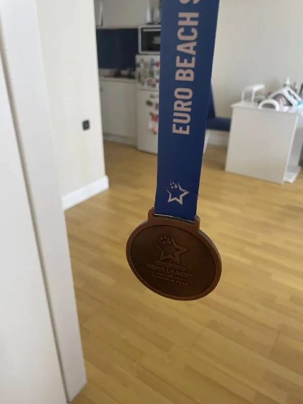 Медали по пляжному футболу 1