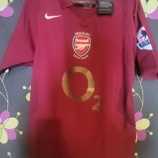 Футболки футбольных клубов Arsenal, Juventus, Inter, Milan