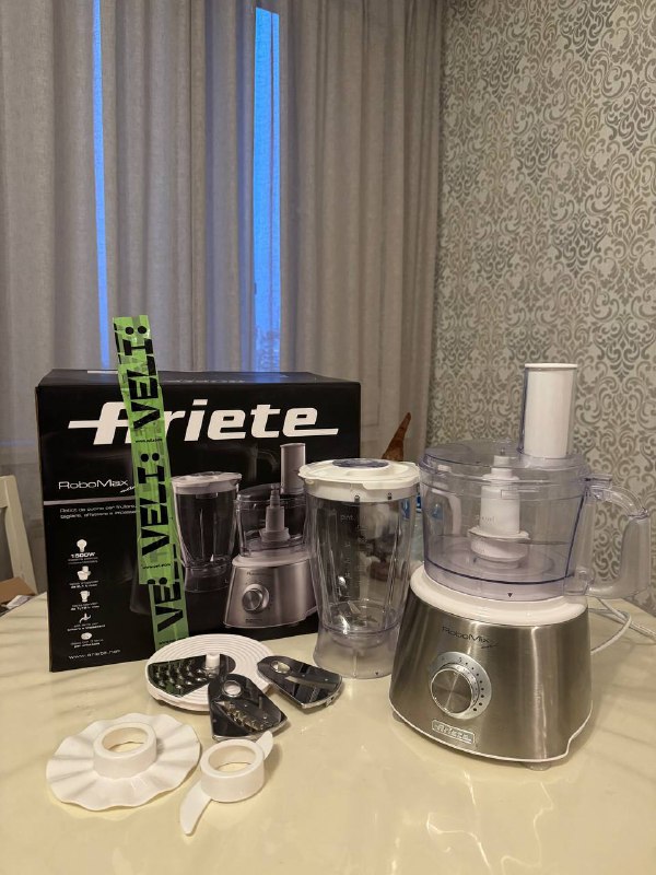 Кухонный комбайн Ariete RoboMax Metal 1789