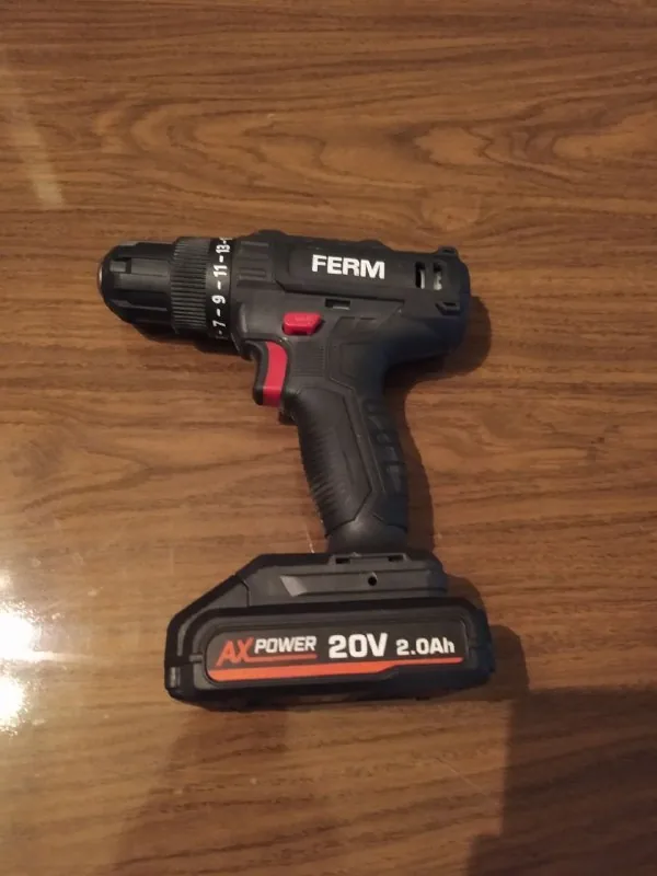 Аккумуляторная дрель FERM 20V 1