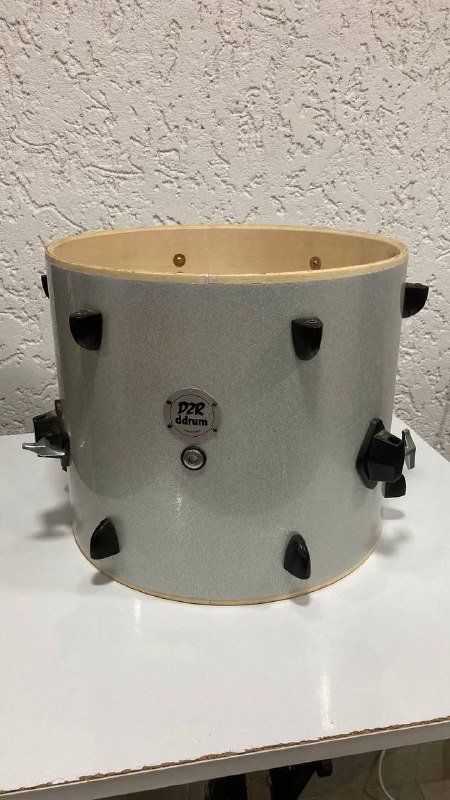 Части от барабанов: стойки, тарелки, малый, том, ковбелл, педали 5