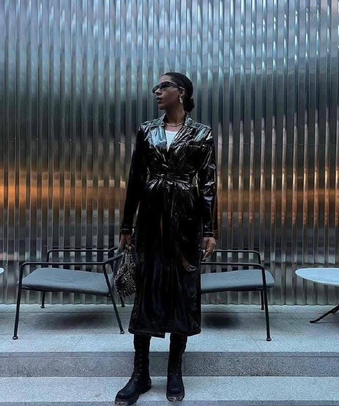 Черное женское пальто длинное