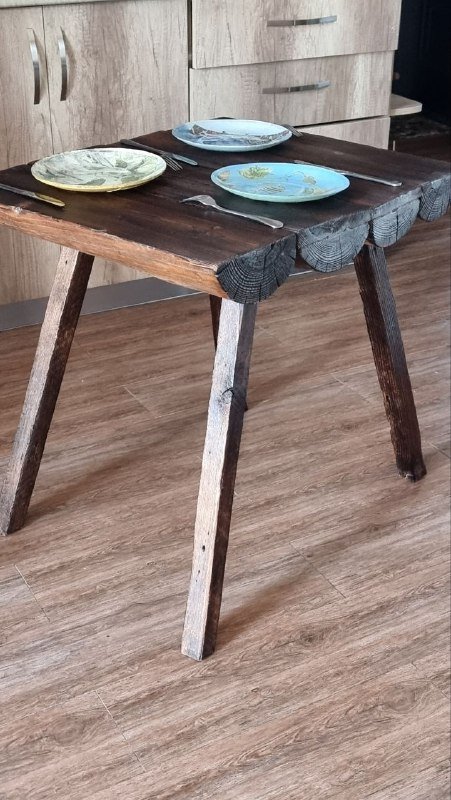 Обеденный стол из обожженной лиственницы 2