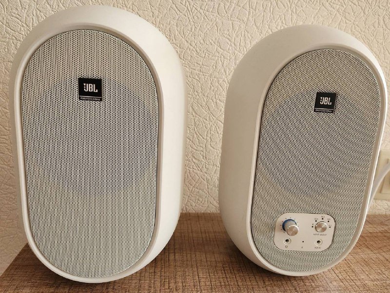 Колонки студийные мониторы JBL 104 BT White 3