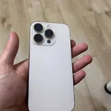 iPhone 16 Pro 4