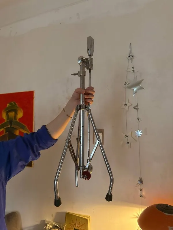 Стойка для тарелки