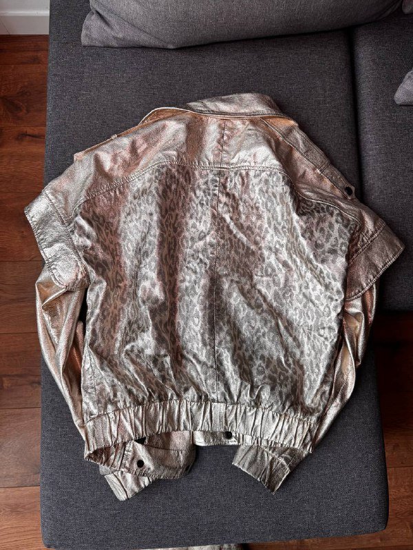Куртка из натуральной кожи с напылением размер S-M 4