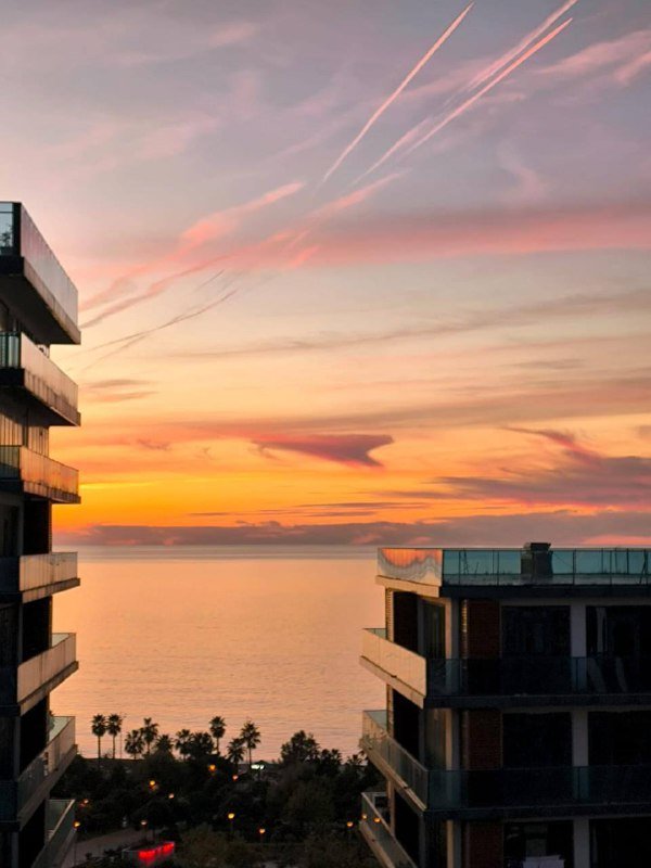 Светлая студия с видом на море рядом с Metro City Mall - Батуми