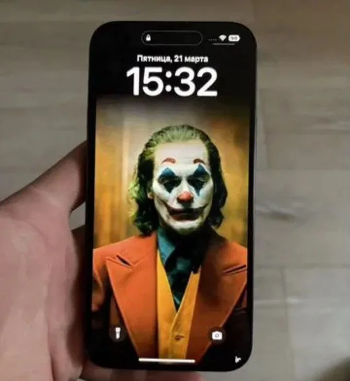 iPhone 15 Plus 1