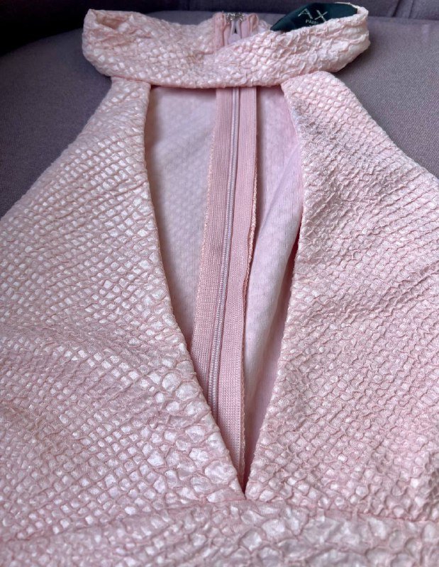 черное бандажное платье с кружевом, грязно розовое платье с принтом 7