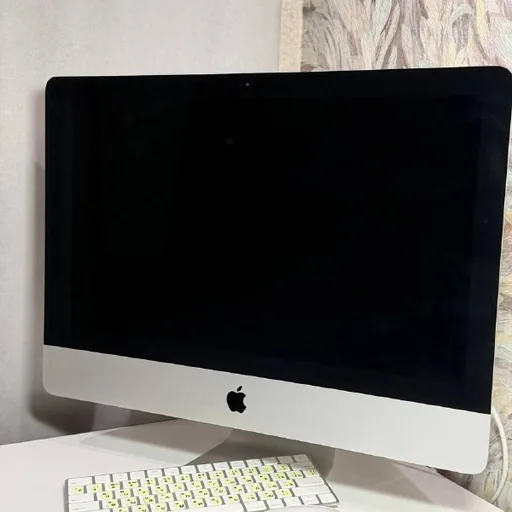 iMac 21.5" Retina 4K, 256GB SSD, 8GB RAM