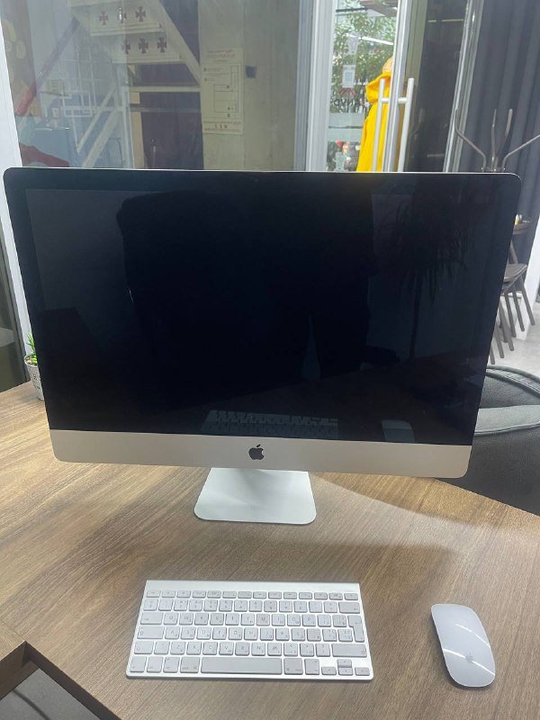 iMac 27” 2017 года, Magic Keyboard, Magic Mouse