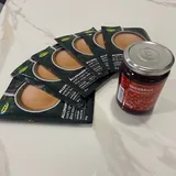 Сковородка IKEA, нож IKEA, формы для выпечки, соковыжималка, кондитерские принадлежности, набор для фрикаделек, доска, LED-лампа 5