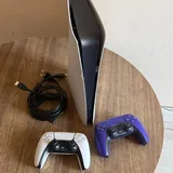 PlayStation 5 с двумя оригинальными геймпадами 1