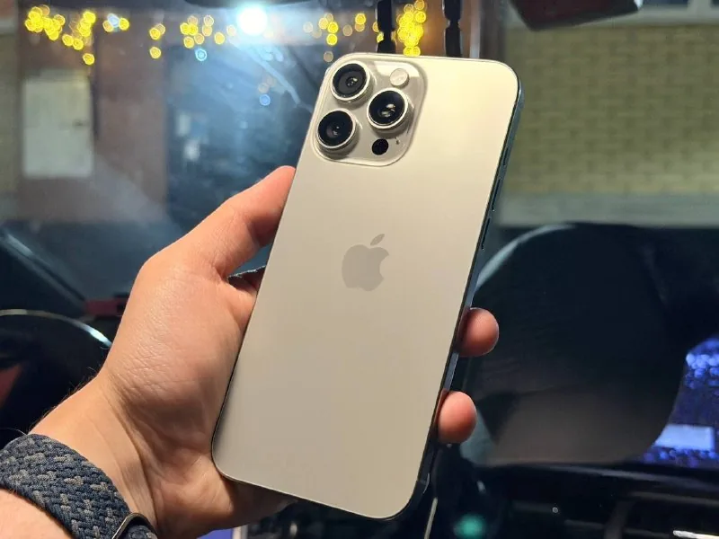 iPhone 16 Pro Max 256GB 1
