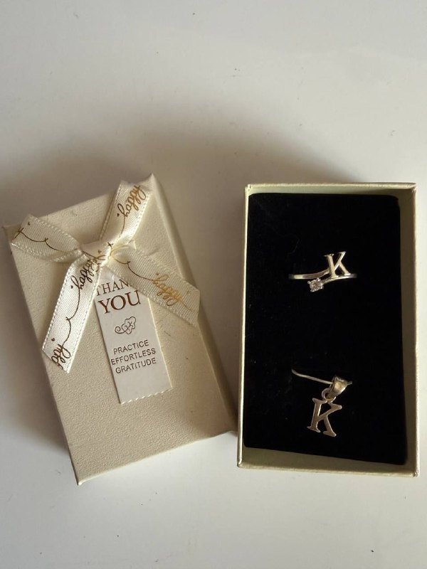 Серебряный комплект с буквой К кулон и кольцо